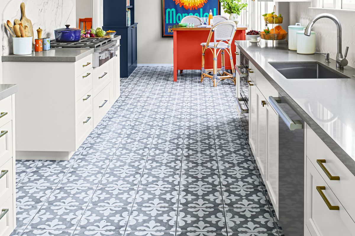 Tile and Grout Cleaners Keep Floors Shiny and Safe