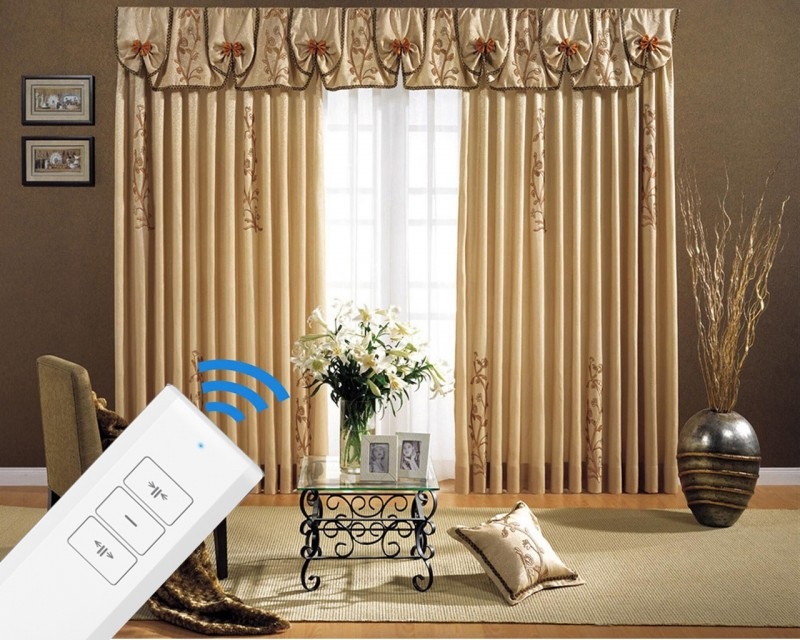 SMART CURTAINS IN HOME