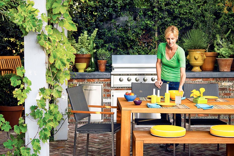 your outdoor kitchen design